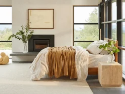 Coyuchi Topanga Organic Matelasse Blanket< Bed Blankets