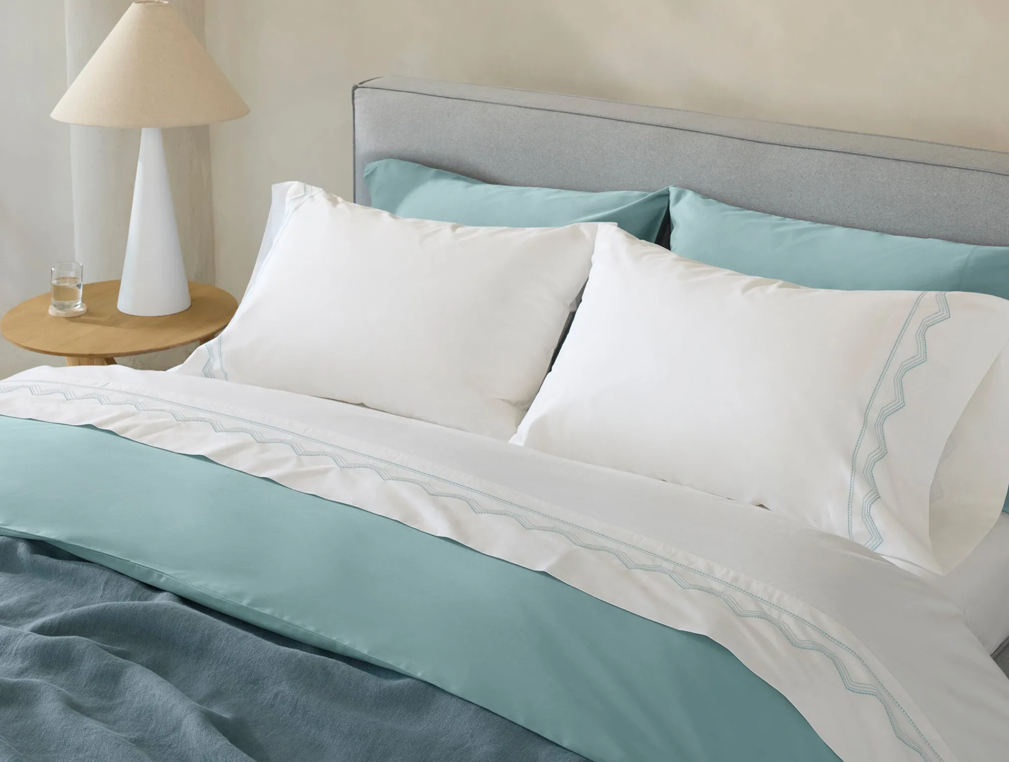 Coyuchi Vista Embroidered Organic Pillowcases< Pillowcases|Pillowcases