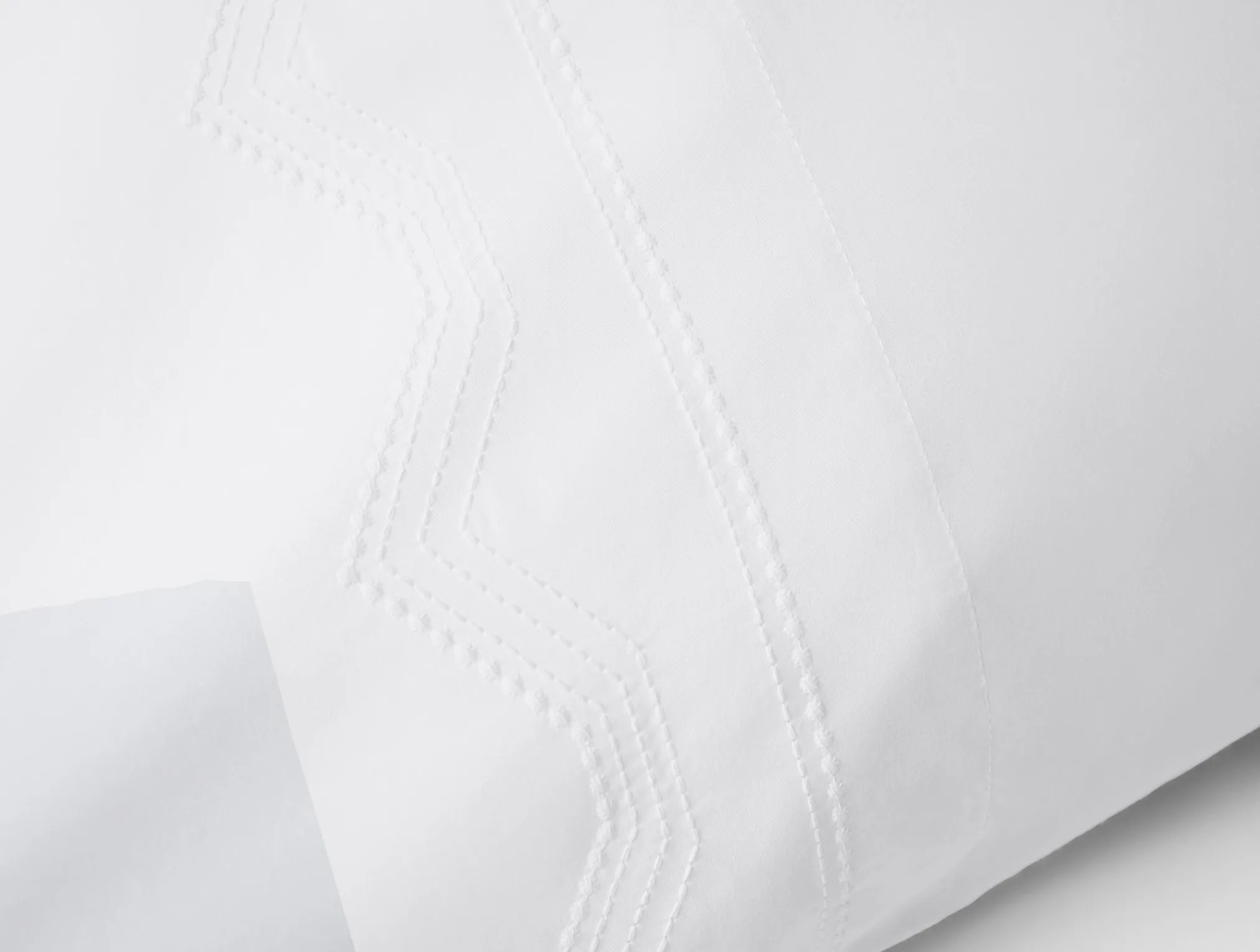 Coyuchi Vista Embroidered Organic Pillowcases< Pillowcases|Pillowcases