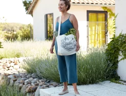 Coyuchi White Buffalo x Organic Crossbody Tote< Accessories