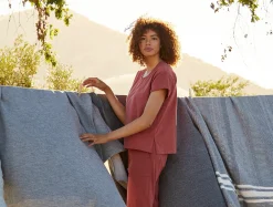 Coyuchi Women's Solstice Organic Boxy Tee<Women Women's Sleep